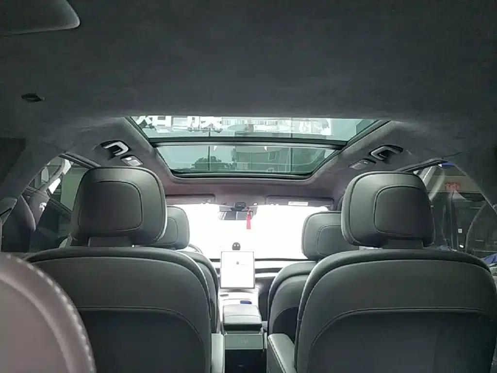 NIO ES8 2023 model 75kWh — миниатюра 18