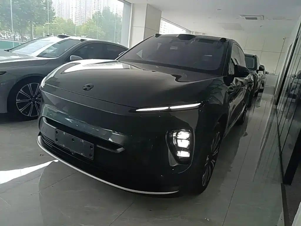 NIO ES8 2024 model 75kWh — миниатюра 1