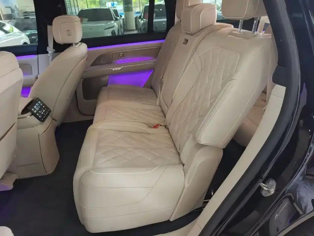 NIO ES8 2026 Seven-Seat Executive Luxury Edition — миниатюра 17