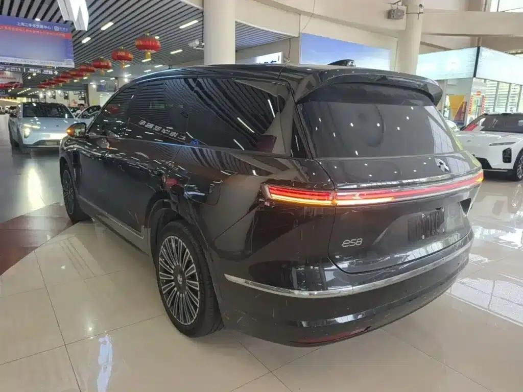 NIO ES8 2026 Seven-Seat Executive Luxury Edition — миниатюра 5