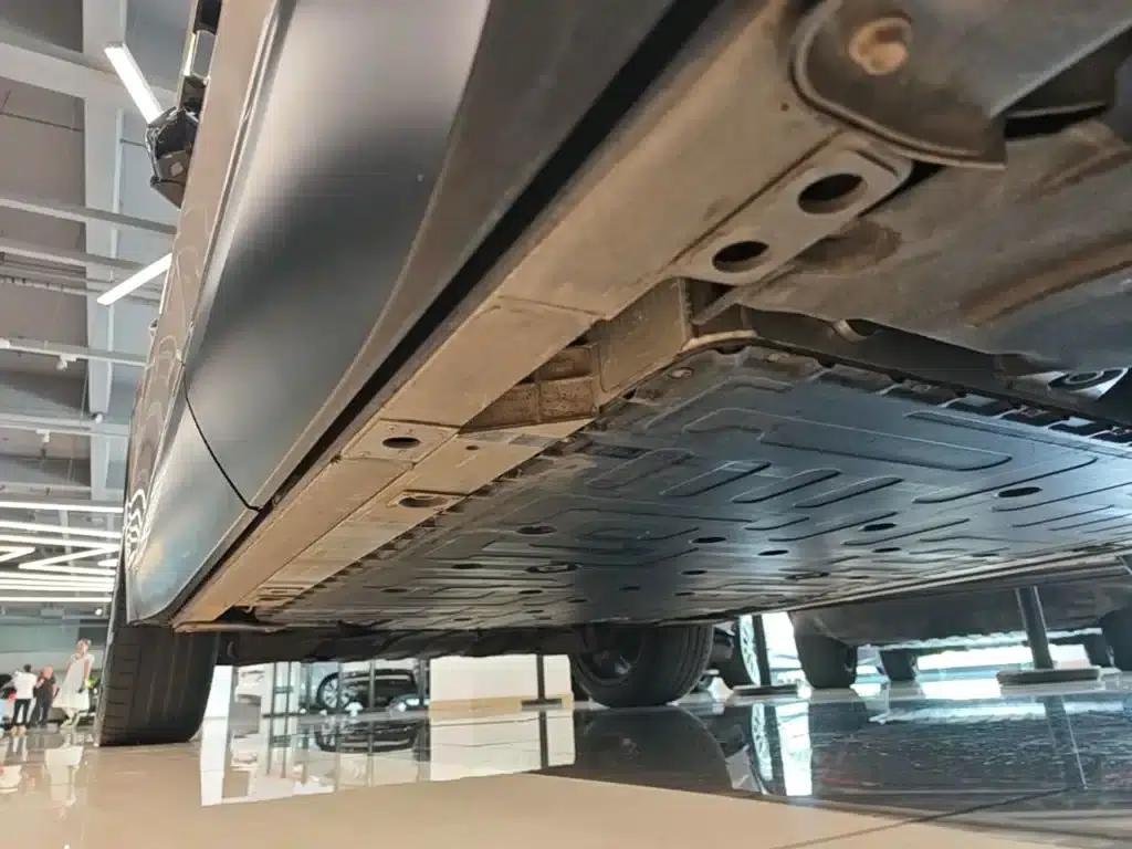 NIO ES8 2023 Model 100kWh — миниатюра 22