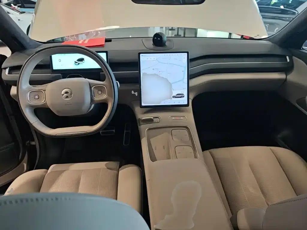 NIO ES8 2023 Model 100kWh — миниатюра 10