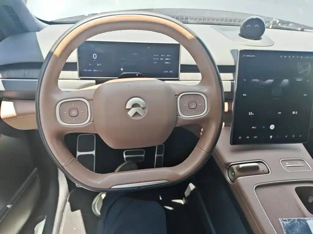 NIO ES8 2024 model 75kWh — миниатюра 11