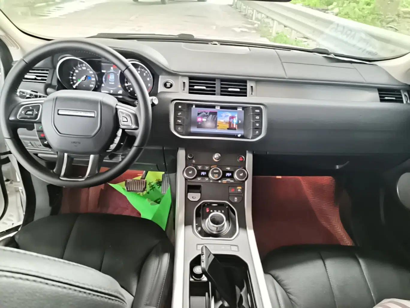 Land Rover Range Evoque 2016 2.0T PURE Style Edition — миниатюра 15