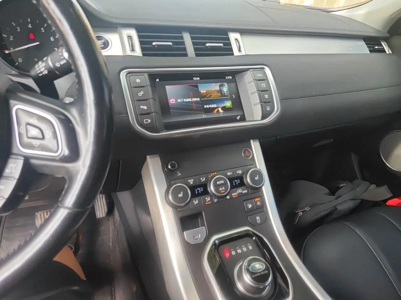 Land Rover Range Evoque 2017 2.0T SE Smart Glow Edition — миниатюра 13