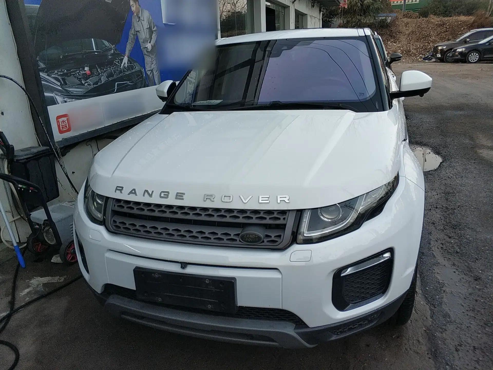 Land Rover Range Evoque 2018 240PS PURE Style Edition — миниатюра 2