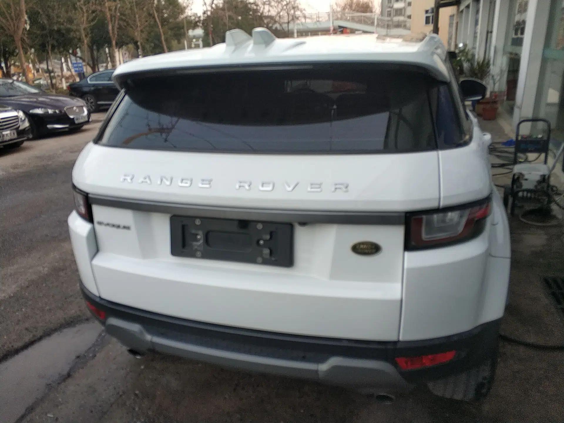 Land Rover Range Evoque 2018 240PS PURE Style Edition — миниатюра 4