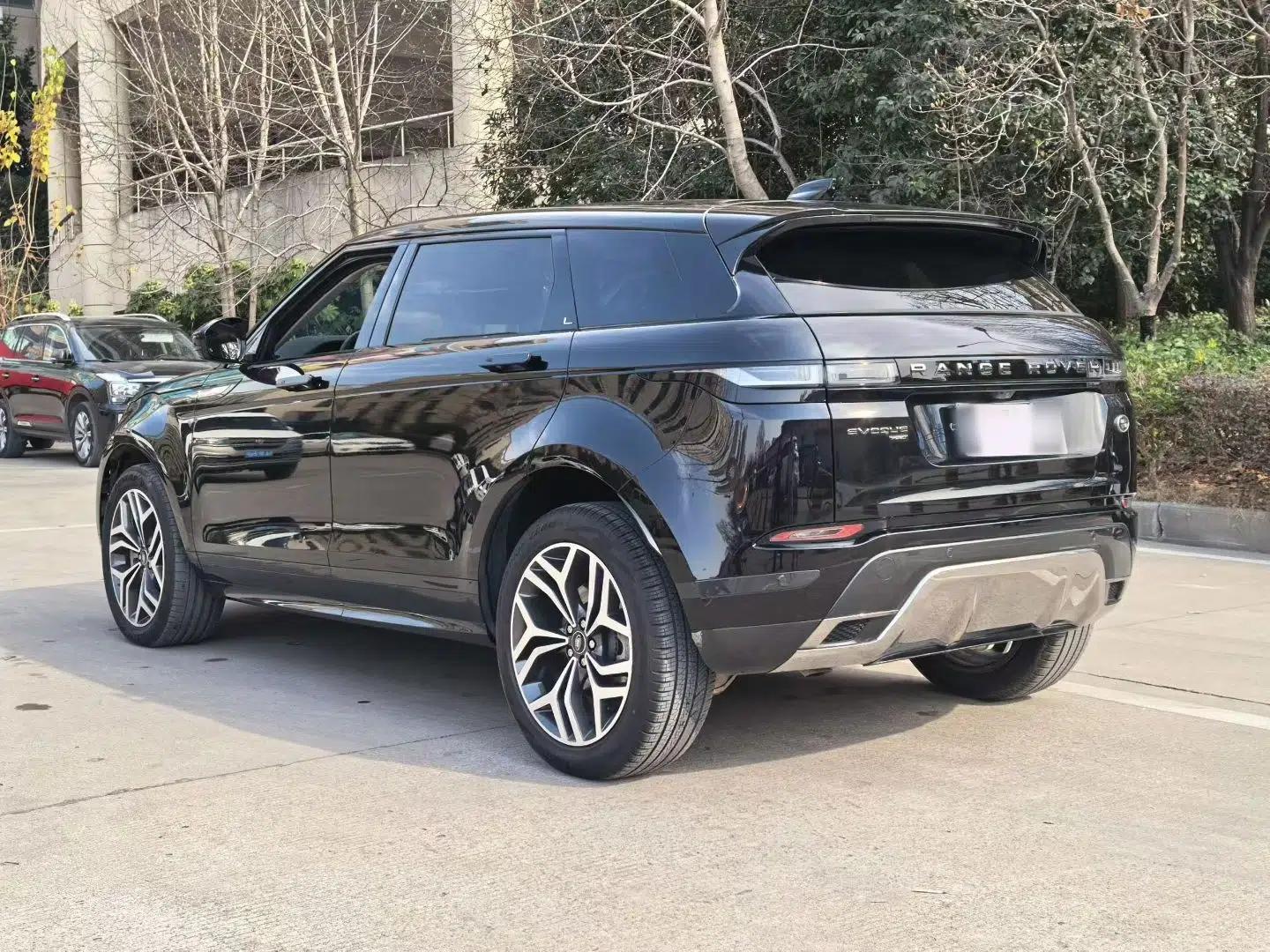 Land Rover Range Evoque 2023 Aurora L 249 PS Luxury Edition — миниатюра 4