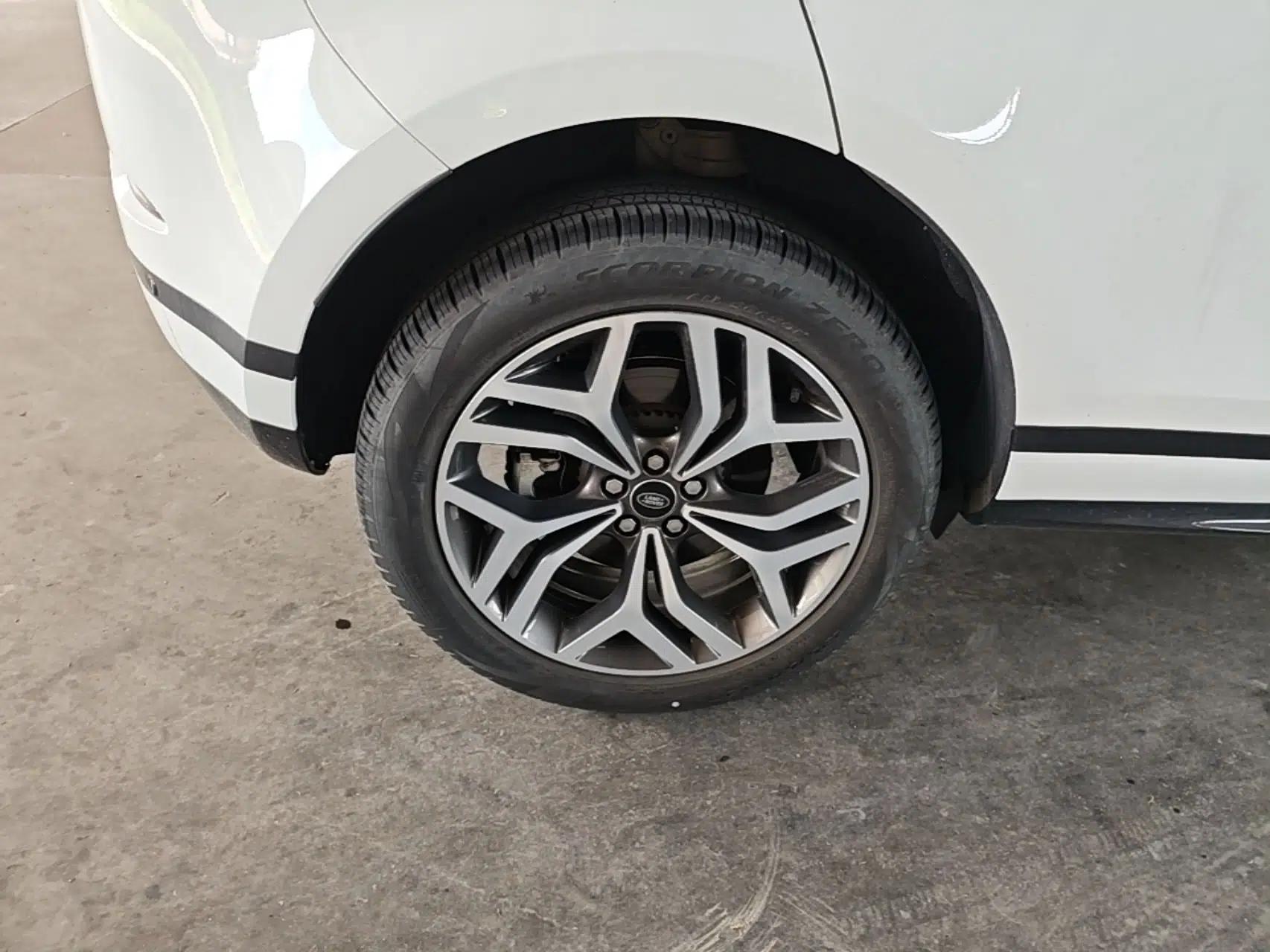 Land Rover Range Evoque 2023 Aurora L 249 PS Luxury Edition — миниатюра 11