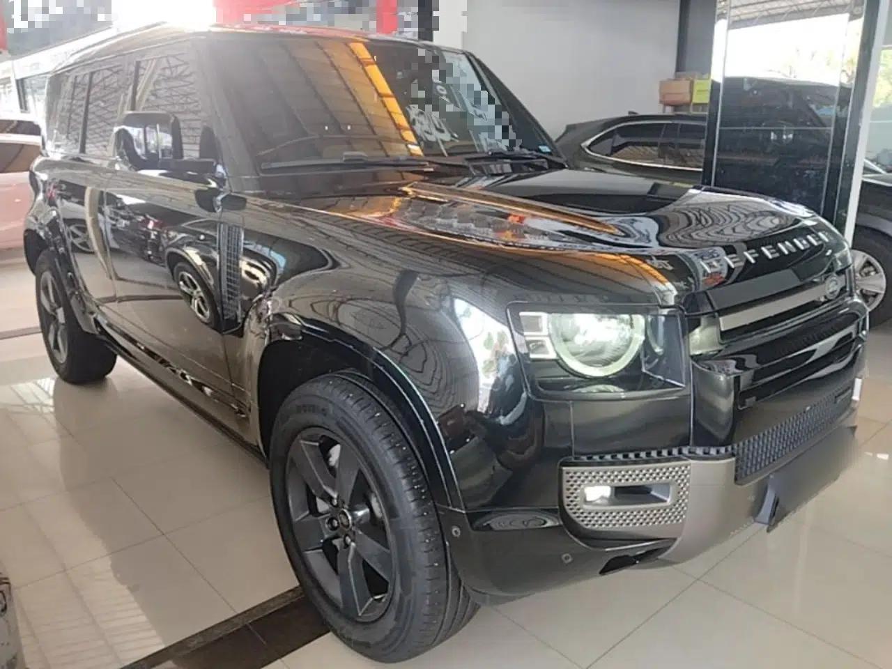 Land Rover Defender 2023 Facelift 110 3.0T P400 X-DYNAMIC HSE — миниатюра 3