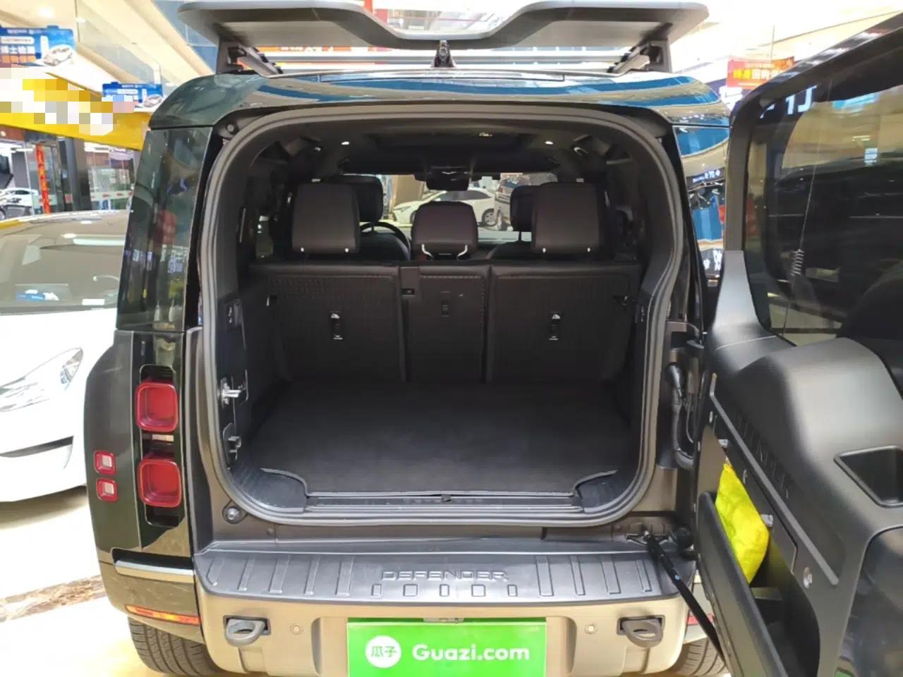 Land Rover Defender 2023 Facelift 110 3.0T P400 X-DYNAMIC HSE — миниатюра 27