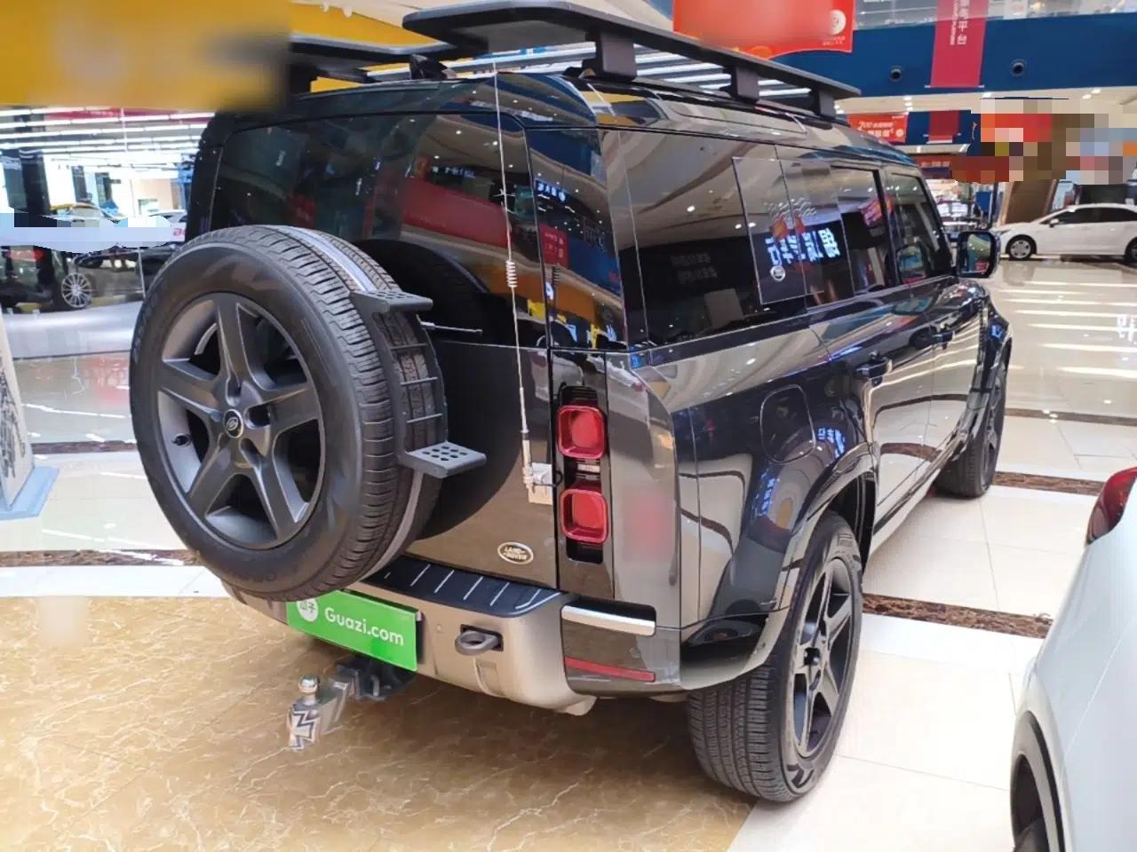 Land Rover Defender 2023 Facelift 110 3.0T P400 X-DYNAMIC HSE — миниатюра 6