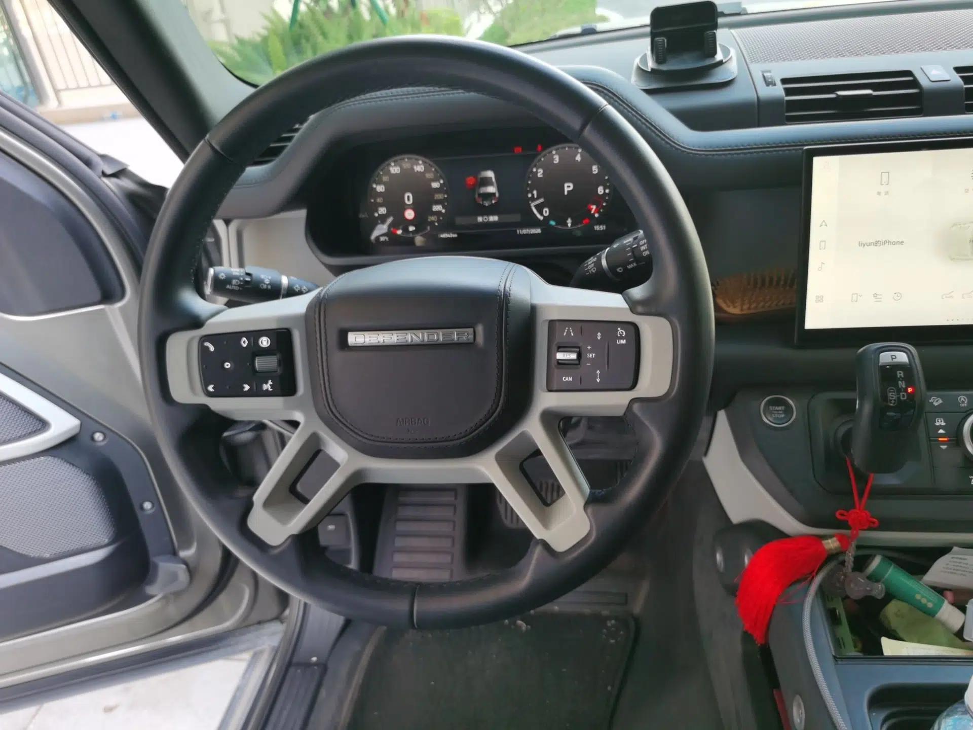 Land Rover Defender 2024 90 3.0T P400 HSE — миниатюра 10