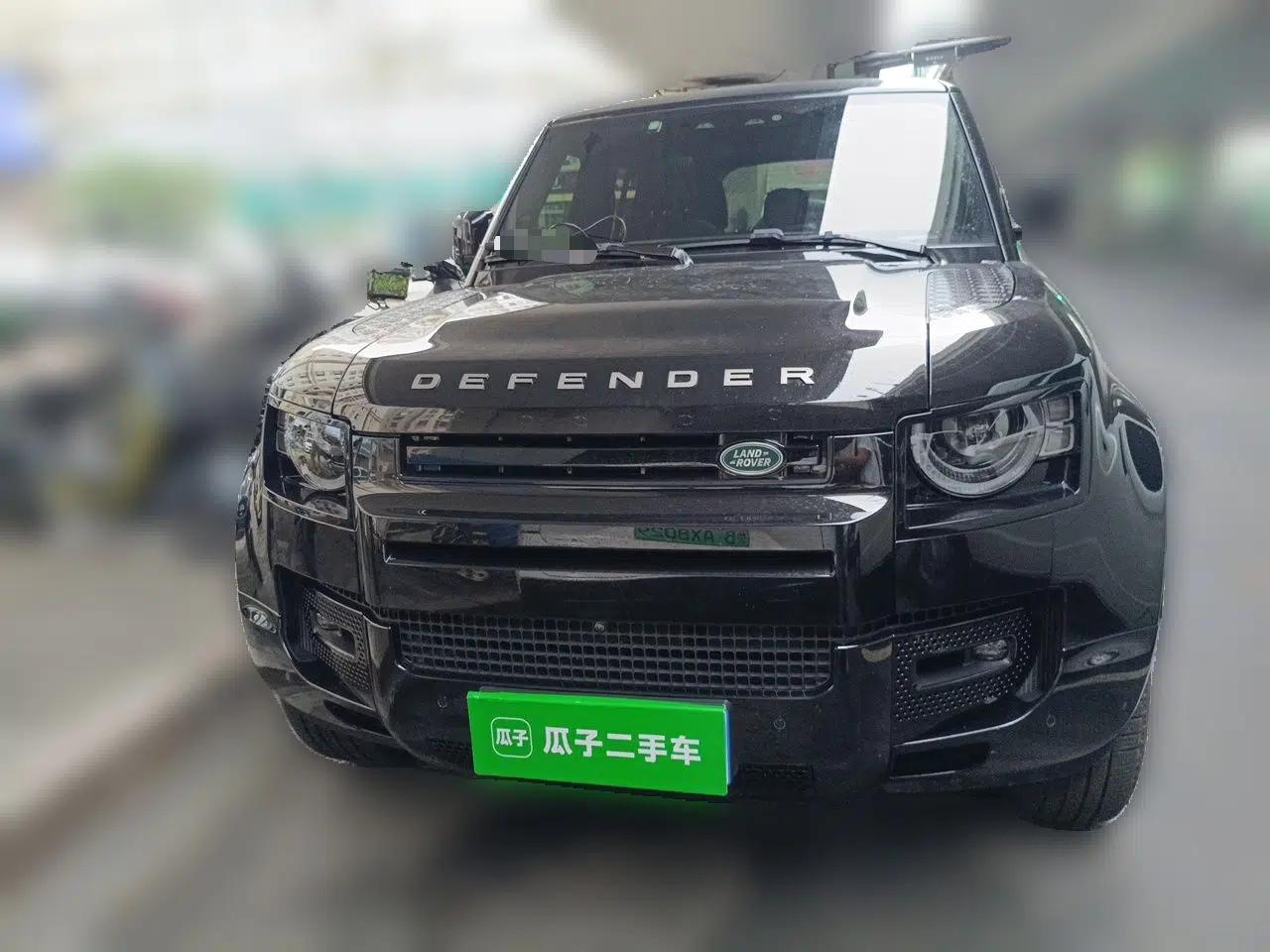 Land Rover Defender 2024 110 3.0T P400 X-DYNAMIC HSE — миниатюра 2