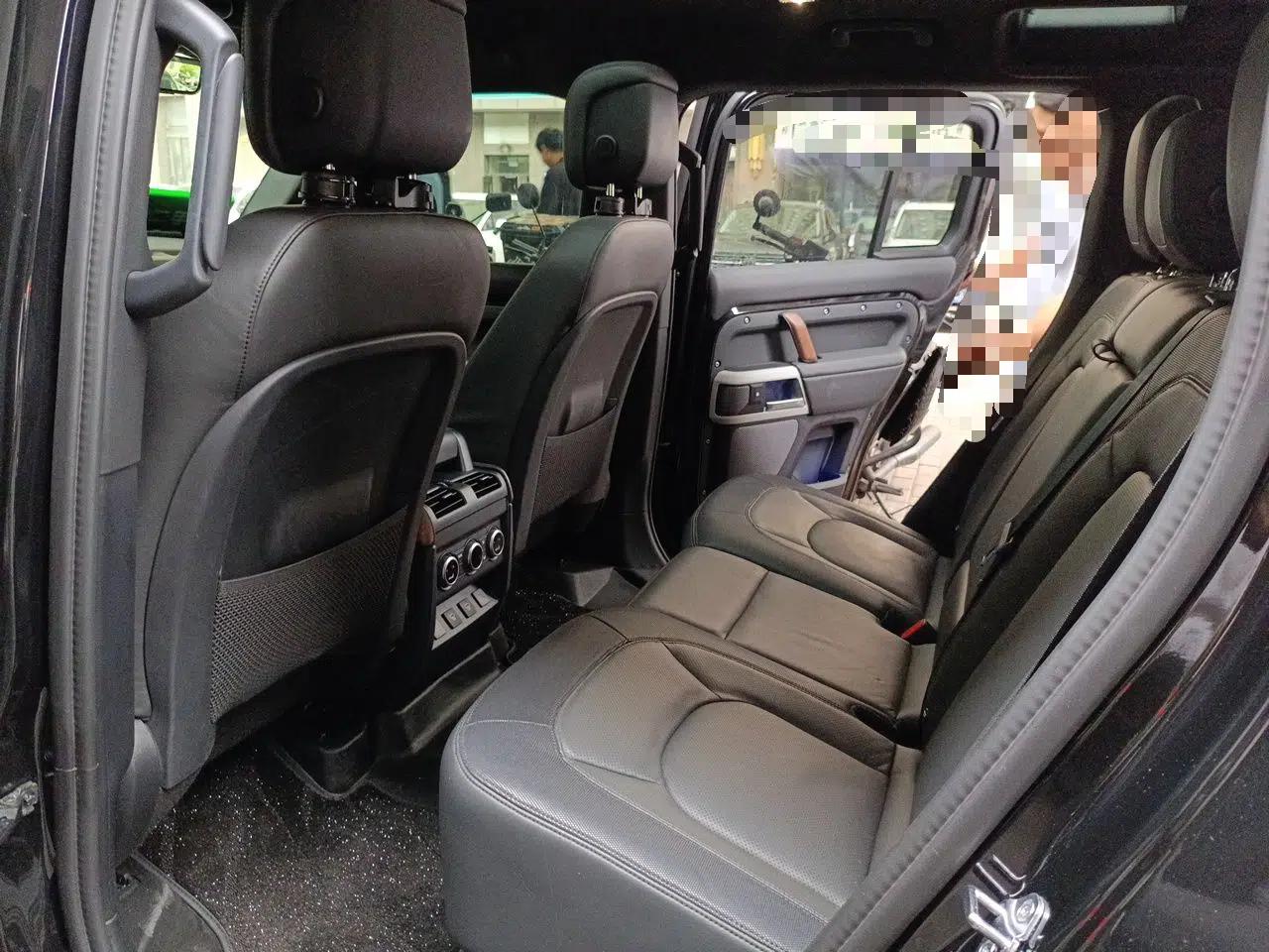 Land Rover Defender 2024 110 3.0T P400 X-DYNAMIC HSE — миниатюра 17