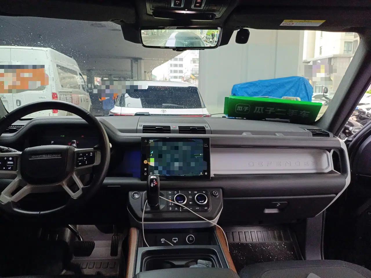 Land Rover Defender 2024 110 3.0T P400 X-DYNAMIC HSE — миниатюра 18