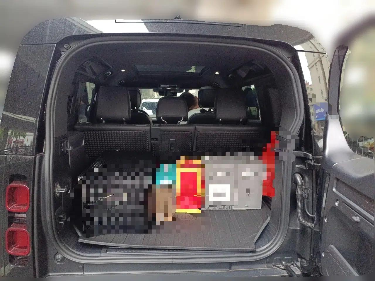 Land Rover Defender 2024 110 3.0T P400 X-DYNAMIC HSE — миниатюра 19