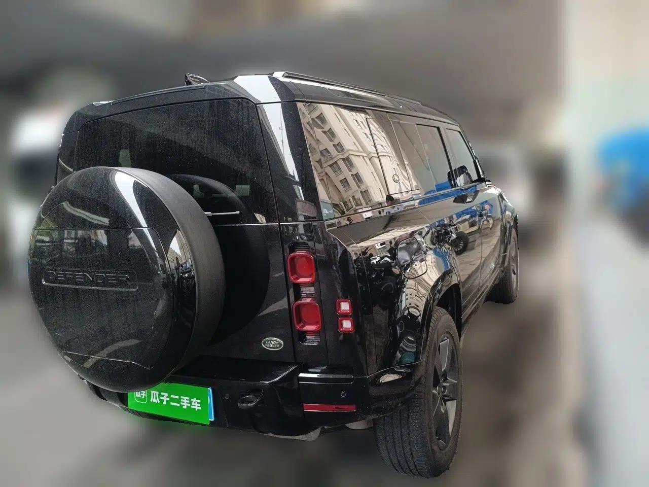Land Rover Defender 2024 110 3.0T P400 X-DYNAMIC HSE — миниатюра 6