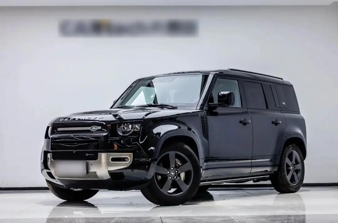 Land Rover Defender 2023 Facelift 110 3.0T P400 X-DYNAMIC HSE — миниатюра 1