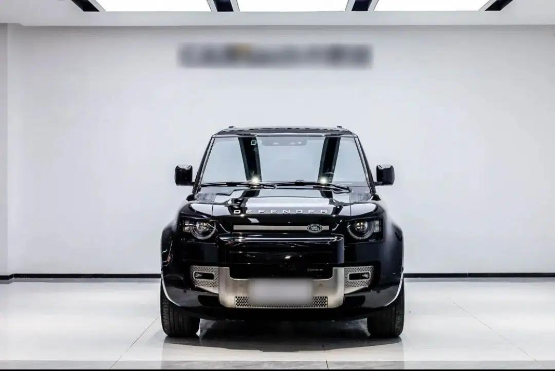 Land Rover Defender 2023 Facelift 110 3.0T P400 X-DYNAMIC HSE — миниатюра 13