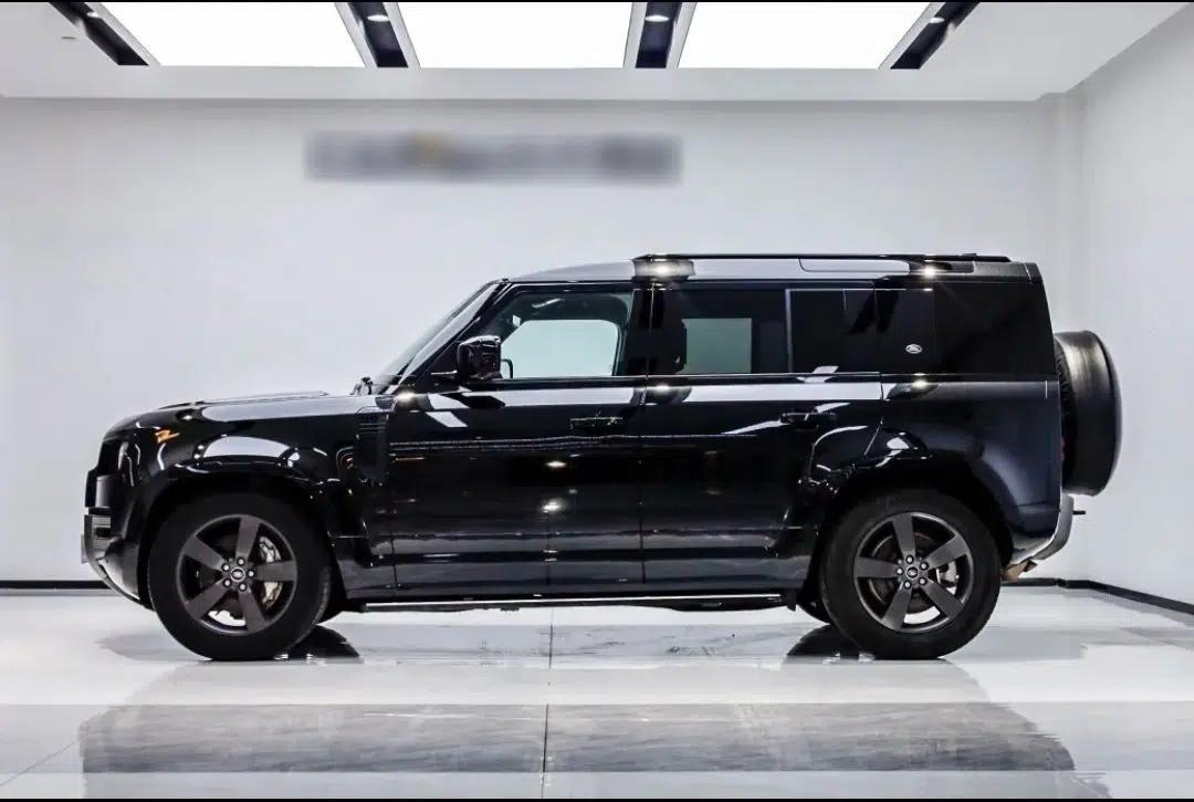 Land Rover Defender 2023 Facelift 110 3.0T P400 X-DYNAMIC HSE — миниатюра 14