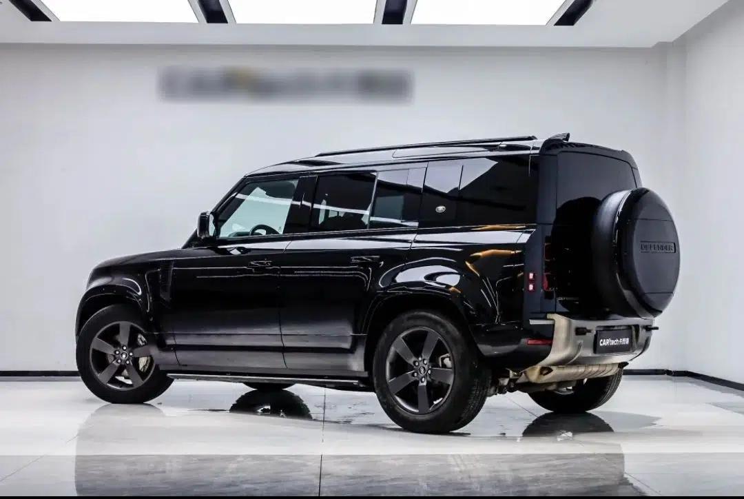 Land Rover Defender 2023 Facelift 110 3.0T P400 X-DYNAMIC HSE — миниатюра 15