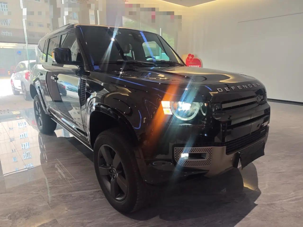 Land Rover Defender 2023 Facelift 110 3.0T P400 X-DYNAMIC HSE — миниатюра 3