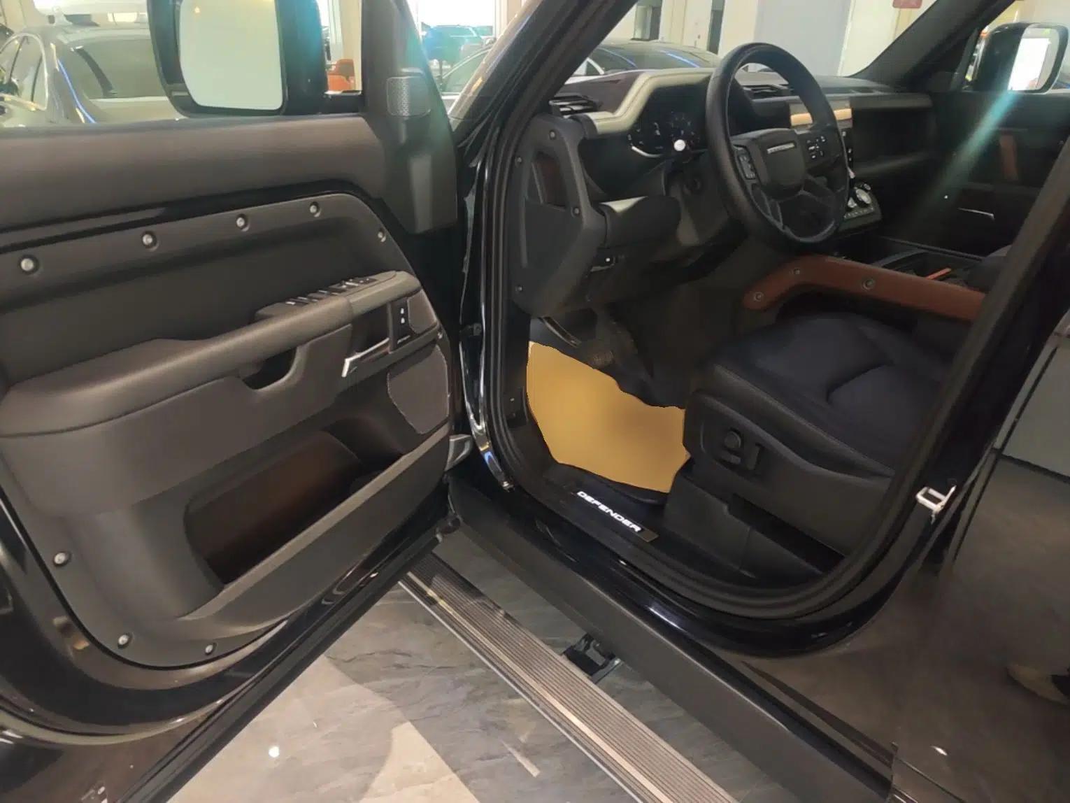 Land Rover Defender 2023 Facelift 110 3.0T P400 X-DYNAMIC HSE — миниатюра 23