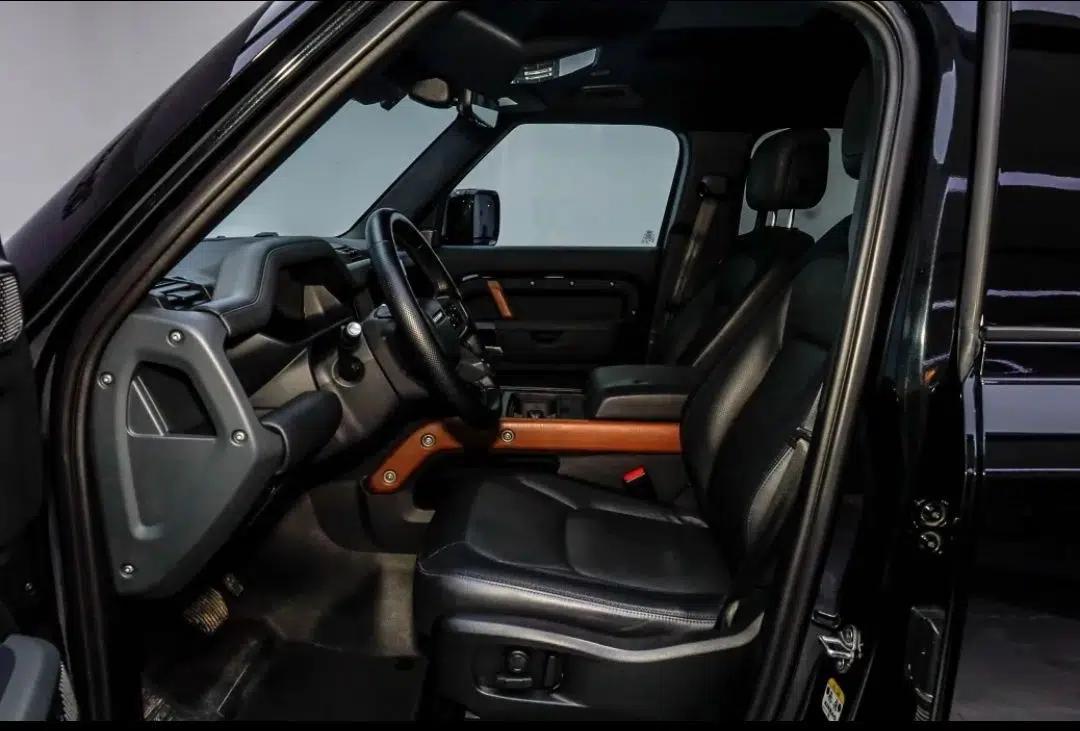 Land Rover Defender 2023 Facelift 110 3.0T P400 X-DYNAMIC HSE — миниатюра 28