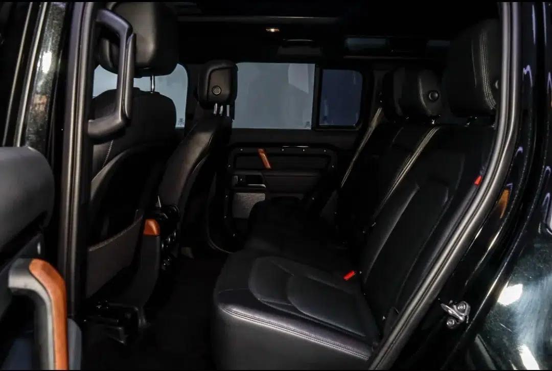 Land Rover Defender 2023 Facelift 110 3.0T P400 X-DYNAMIC HSE — миниатюра 29