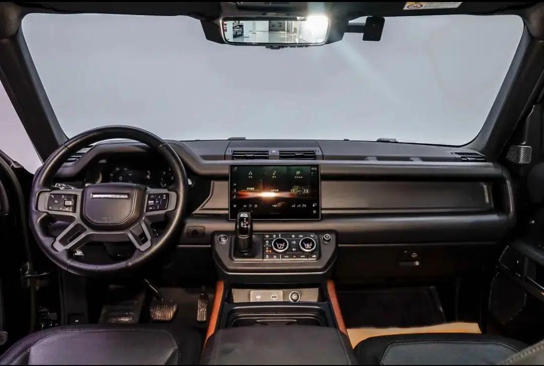 Land Rover Defender 2023 Facelift 110 3.0T P400 X-DYNAMIC HSE — миниатюра 30