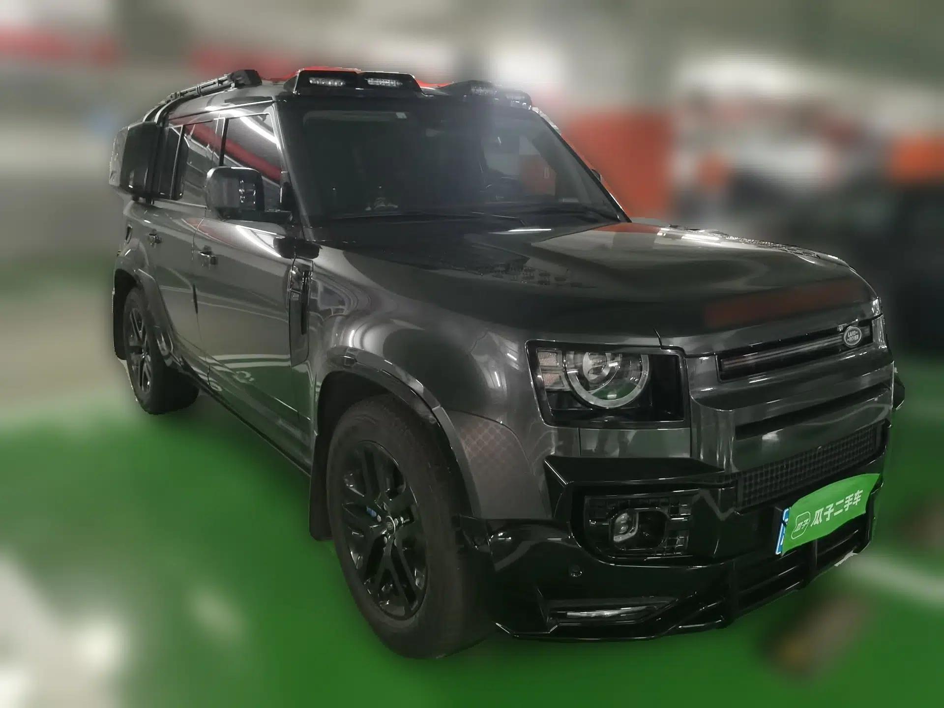 Land Rover Defender 2023 Facelift 110 3.0T P400 Dark Edition — миниатюра 3