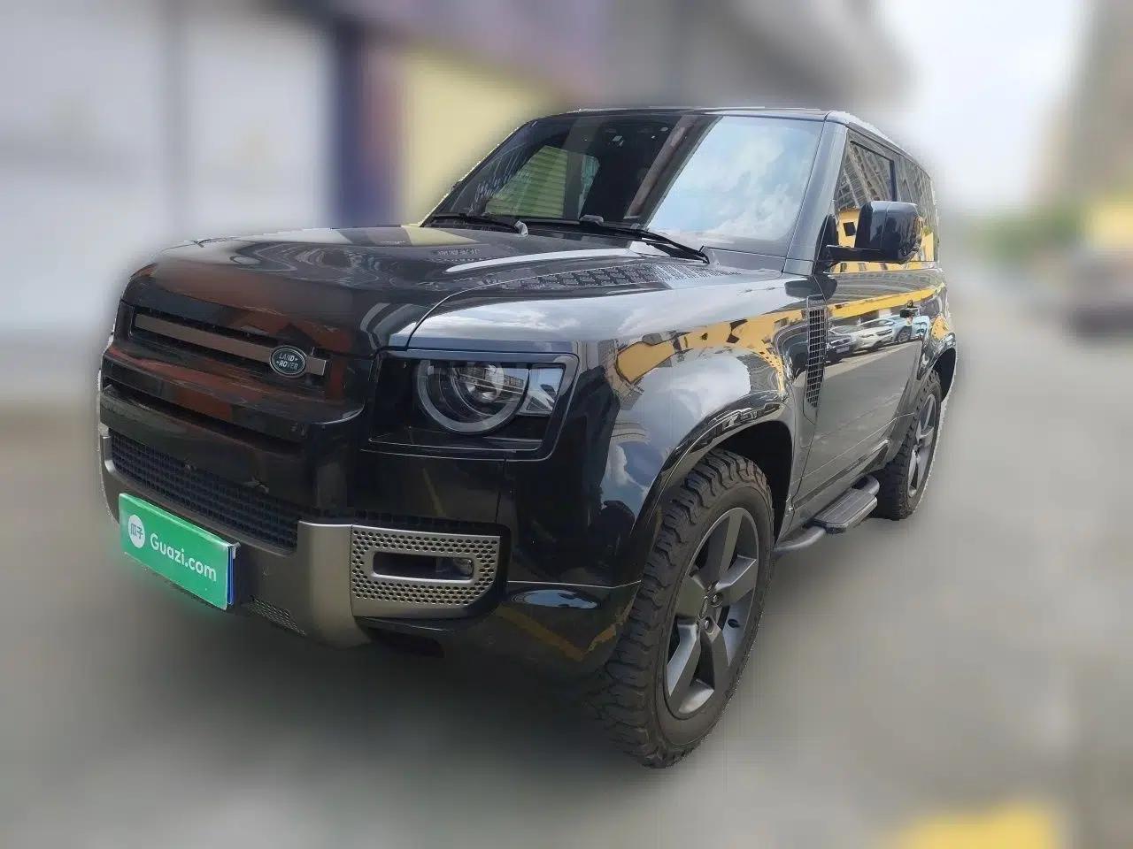 Land Rover Defender 2025 90 3.0T P400 X-Dynamic HSE — миниатюра 1