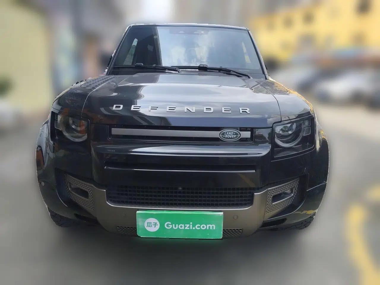 Land Rover Defender 2025 90 3.0T P400 X-Dynamic HSE — миниатюра 2