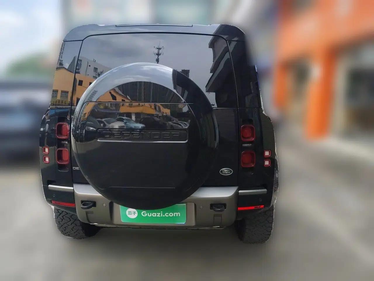 Land Rover Defender 2025 90 3.0T P400 X-Dynamic HSE — миниатюра 5