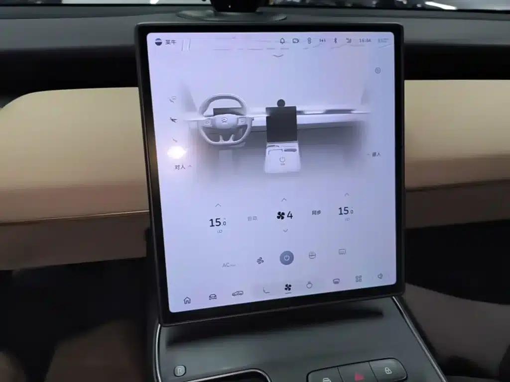 NIO ET5T 2023 75kWh Touring — миниатюра 13