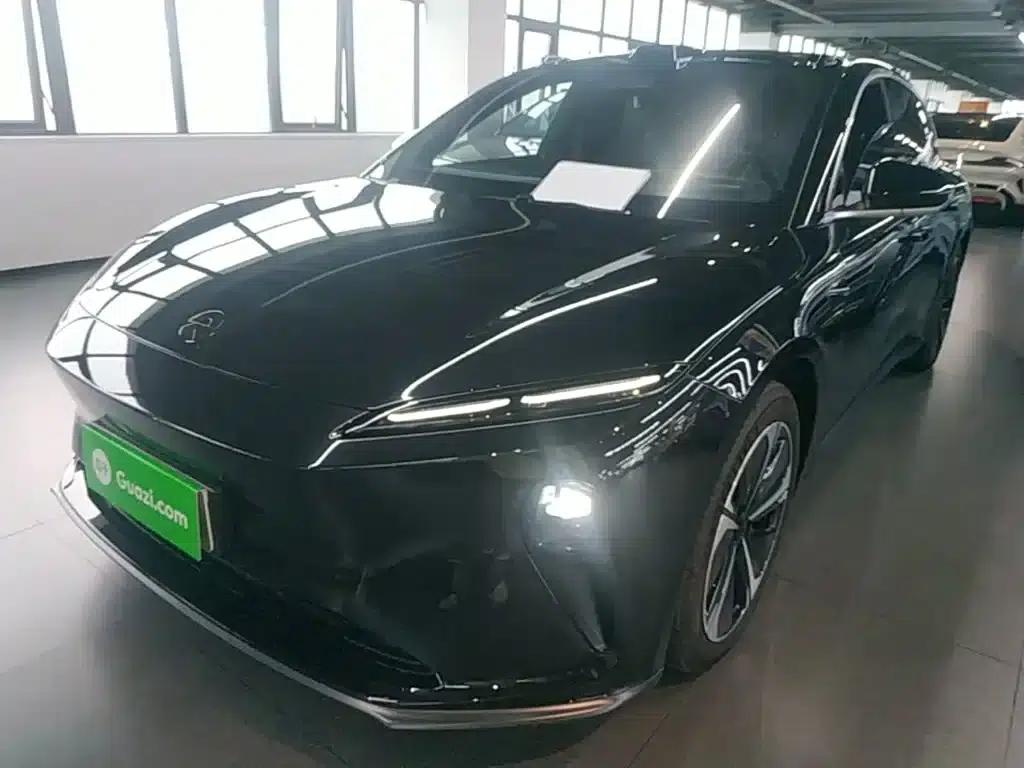 NIO ET5T 2024 Model 75kWh Touring — миниатюра 1