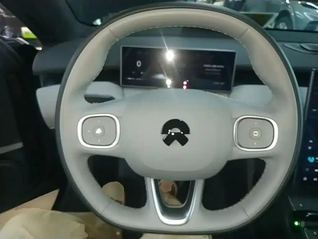 NIO ET5T 2024 Model 75kWh Touring — миниатюра 11