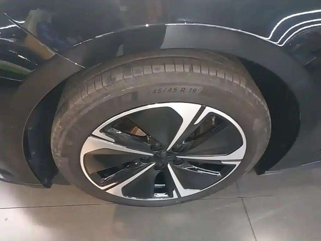 NIO ET5T 2024 Model 75kWh Touring — миниатюра 23