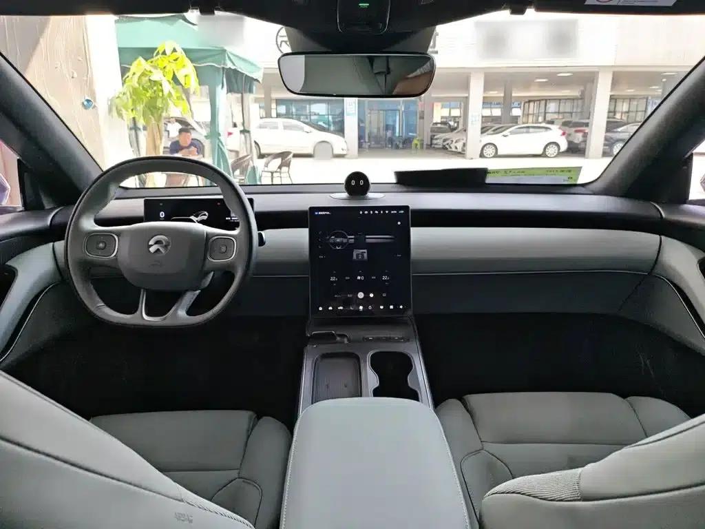 NIO ET5T 2023 75kWh Touring — миниатюра 15