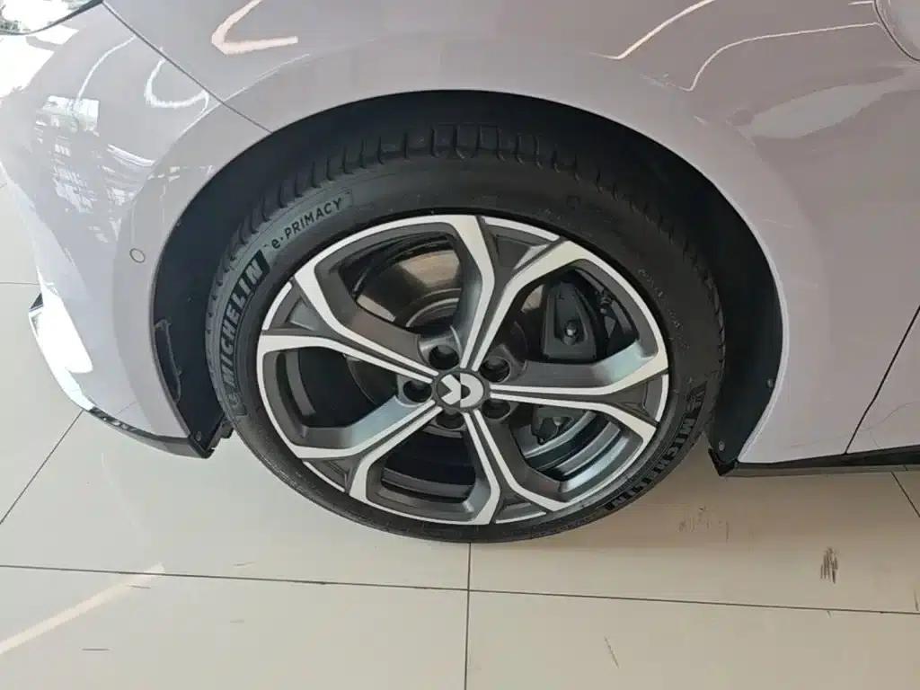 NIO ET5T 2025 75kWh Touring — миниатюра 23