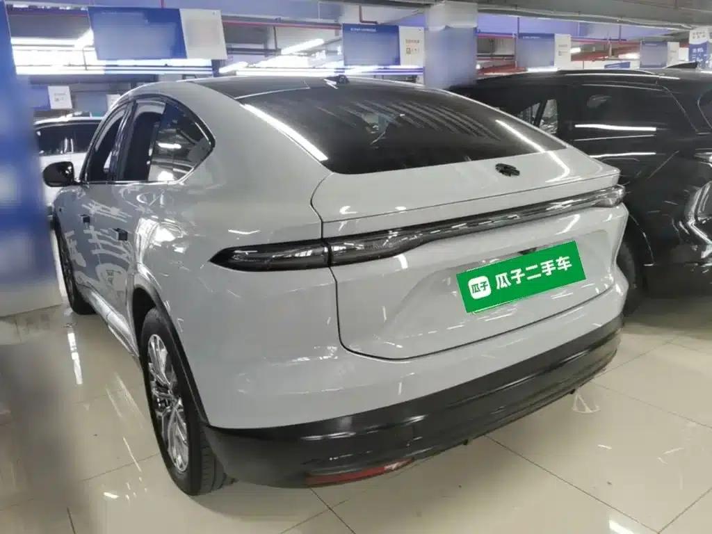 NIO EC6 2023 model 75kWh — миниатюра 5