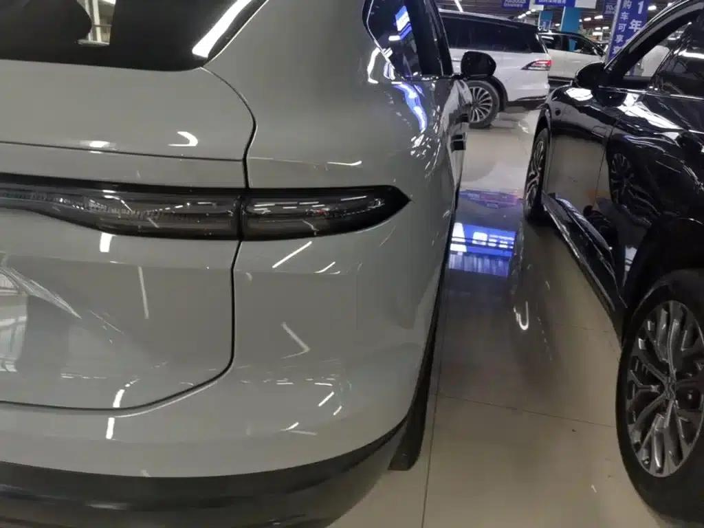 NIO EC6 2023 model 75kWh — миниатюра 8
