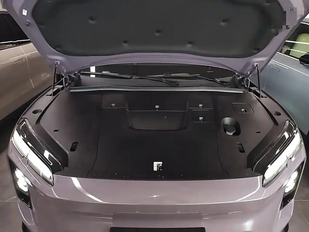 NIO EC6 2025 model 75kWh — миниатюра 20
