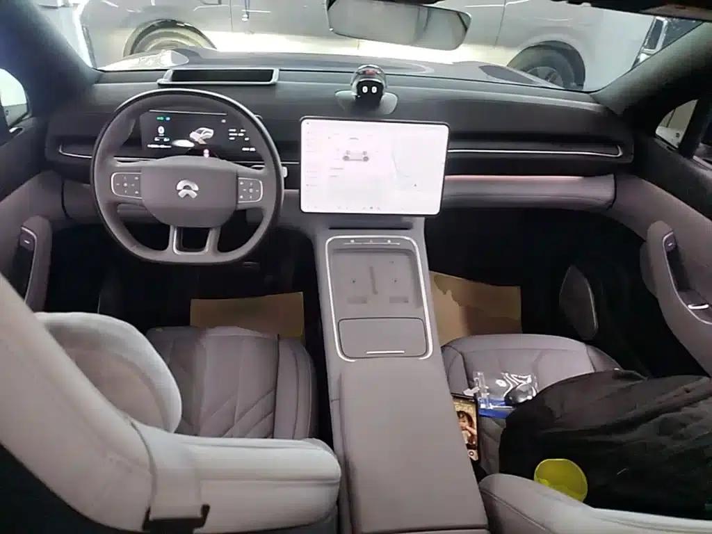 NIO EC6 2025 model 75kWh — миниатюра 10