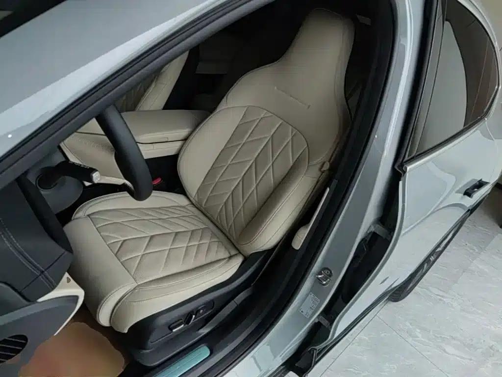 NIO EC6 2025 model 75kWh — миниатюра 15
