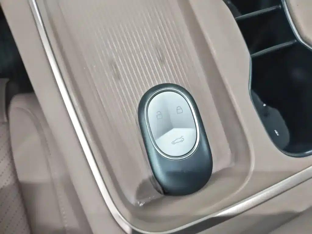 NIO EC6 2023 model 75kWh — миниатюра 9