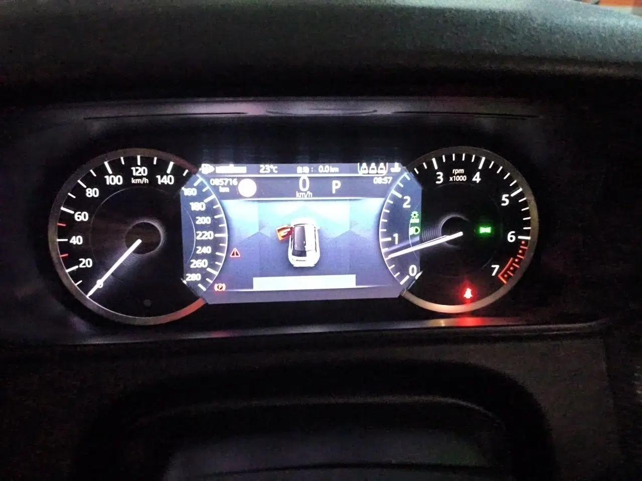 Land Rover Range Velar 2021 P250 model — миниатюра 11