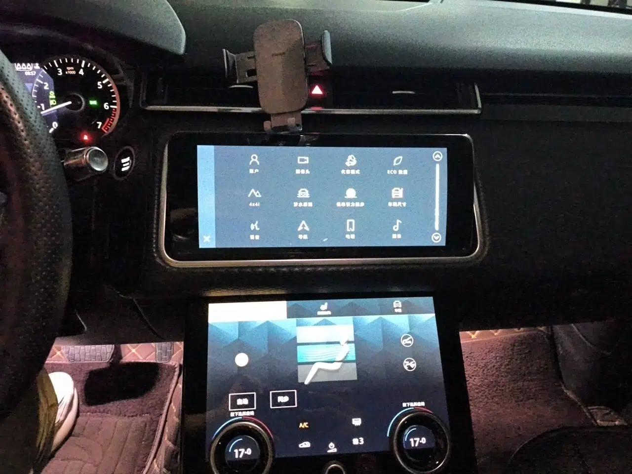 Land Rover Range Velar 2021 P250 model — миниатюра 13