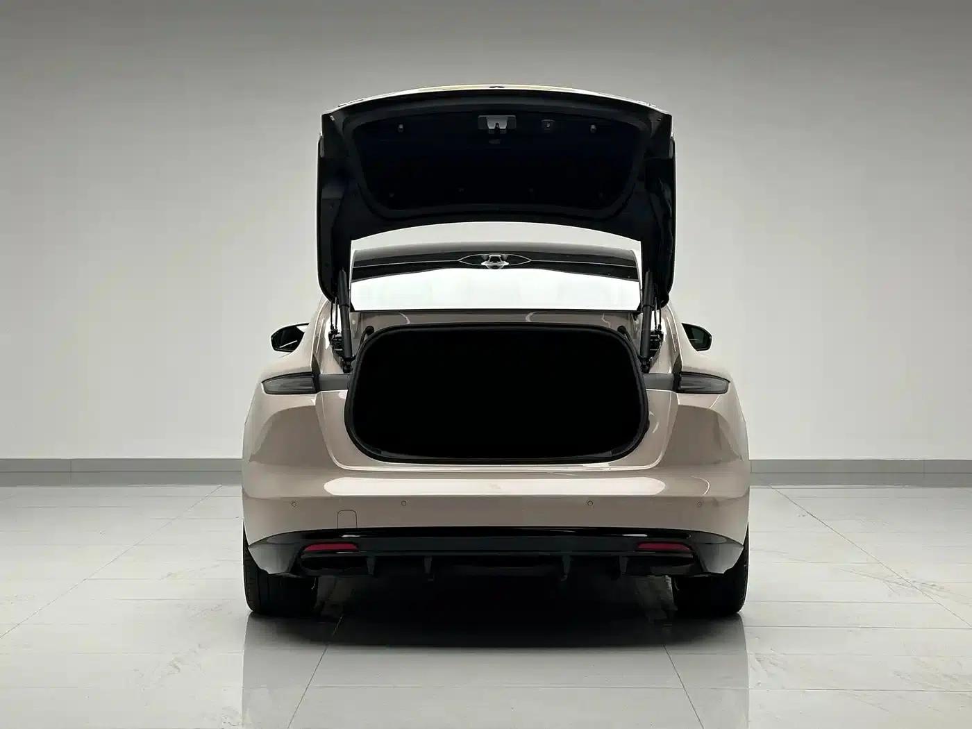 NIO ET5 2025 model 75kWh — миниатюра 15